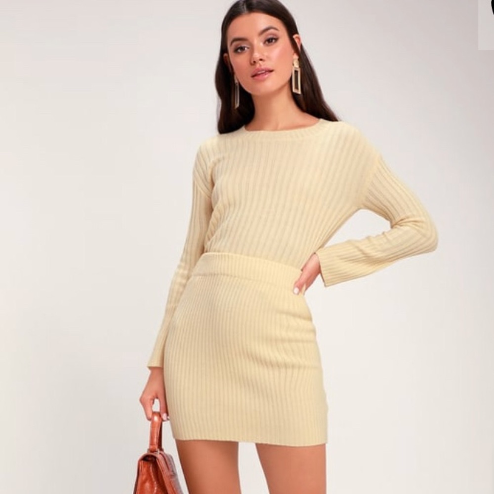 Beige knit set
